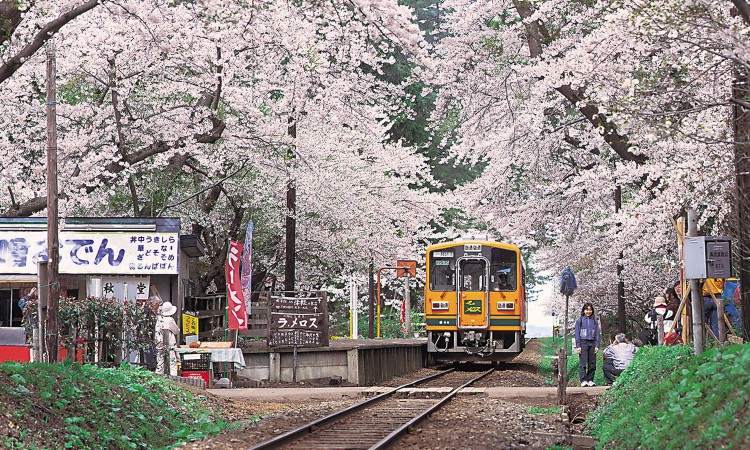 Tsugaru Railway, Stove Winter Train